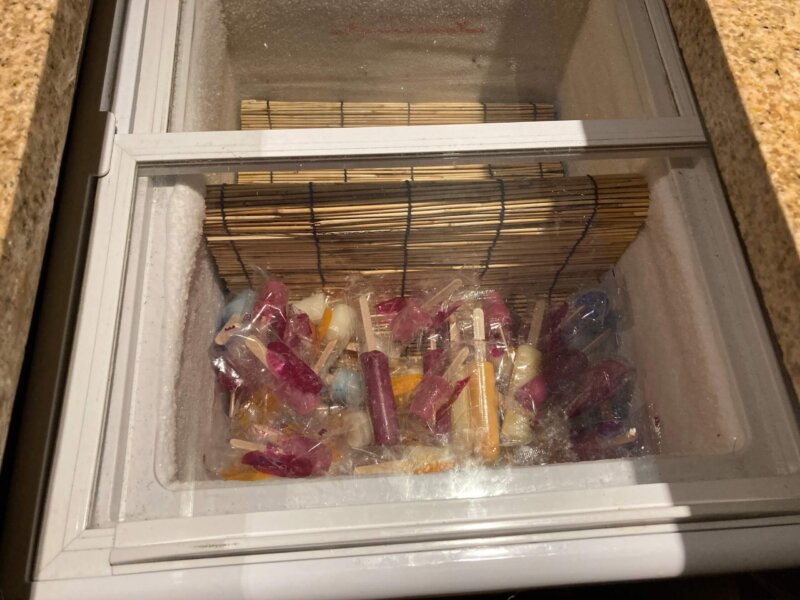 『湯元吉祥』大浴場「鳳山の湯」湯上り処にある無料で食べ放題のアイスキャンディー