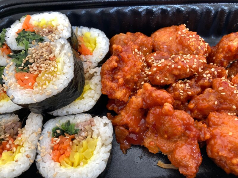 『食生活♥♥ロピア 仙台ヨドバシ店』の『GOCHIキンパとヤンニョムチキンセット』（大）