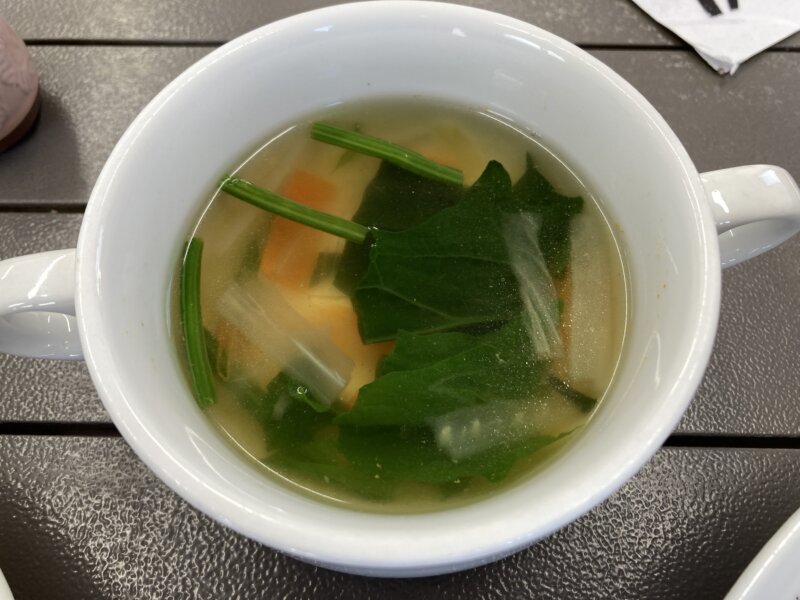 山元いちご農園併設カフェ『ベリーベリーラボ』特製いちごカレーセットの野菜スープ