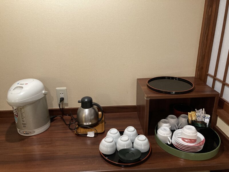 『蔵王温泉 おおみや旅館』部屋のお茶セット