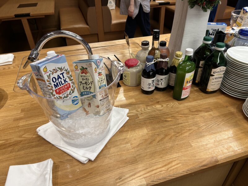 「蔵王の森」がつくる美と健康の温泉宿　ゆと森倶楽部　朝食のミルク