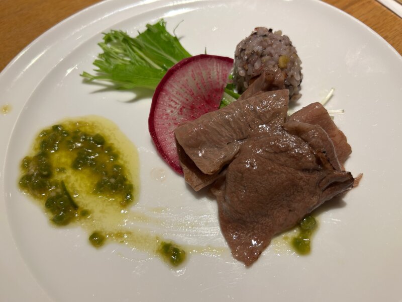 「蔵王の森」がつくる美と健康の温泉宿 ゆと森倶楽部 夕食の蔵王和牛の炙り焼き