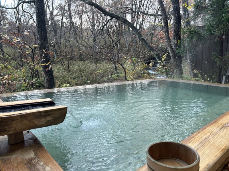 「蔵王の森」がつくる美と健康の温泉宿　ゆと森倶楽部　川の湯「しかく」