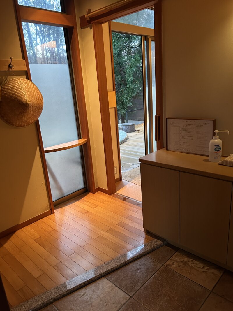 「蔵王の森」がつくる美と健康の温泉宿　ゆと森倶楽部　川の湯「まる」入口