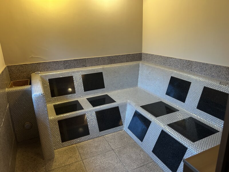 「蔵王の森」がつくる美と健康の温泉宿　ゆと森倶楽部　川の湯「まる」岩盤浴