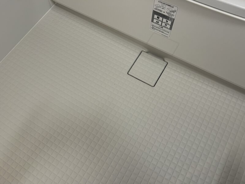 我が家が採用したリクシルリノビオVのキレイサーモフロア