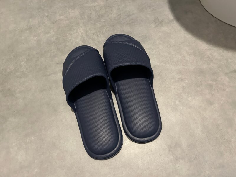 ニトリ 水洗いができ清潔なトイレスリッパLサイズ(25~27㎝)・ネイビーカラー